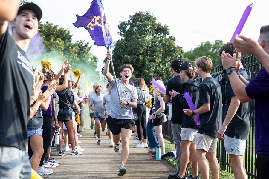 Lipscomb University Greets Largest Class Of New Undergrad Students In ...